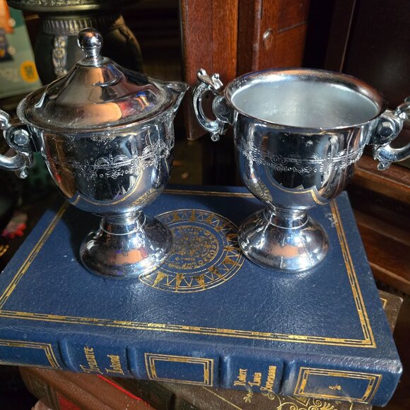 Silver-Plated Sugar Bowl & Creamer Set With Ornate Handles - Picture 1 of 8